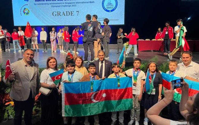 Azərbaycanın riyaziyyatçı şagirdlərindən Sinqapurda möhtəşəm nəticə - FOTO