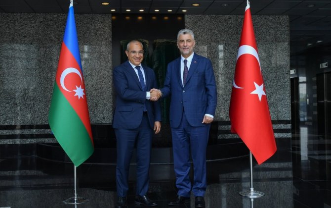 Azərbaycan Türkiyə ilə nəqliyyat və turizm əməkdaşlığını müzakirə edib
