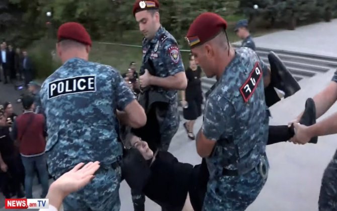Ermənistanda Qarabağ müharibəsində iştirak edənlər aksiya keçirib, saxlanılanlar var