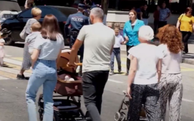 Qarabağ erməniləri pensiya məsələsi ilə bağlı Bakıya zəng edirlər - VİDEO