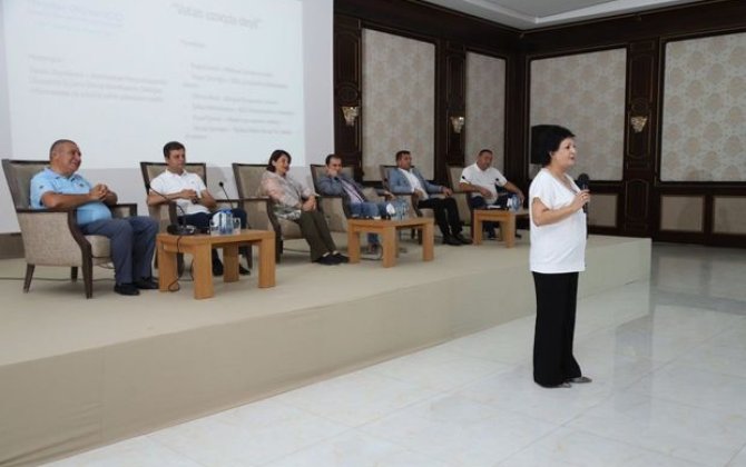 Diaspor gənclərinin azərbaycanlı jurnalistlərlə maraqlı debatı təşkil olunub - FOTO