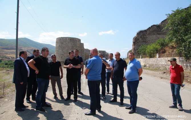 Baş separatçı Araik  Ağdam yolu ilə Xankəndinə ərzaq aparmağa hazırlaşır...- 