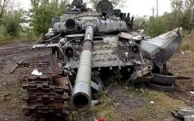 Ukraynada Rusiya tank karvanı məhv edildi - VİDEO