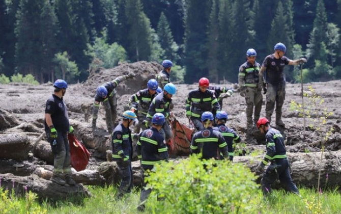 Gürcüstanda torpaq sürüşməsi nəticəsində ölənlərin sayı 29-a çatıb