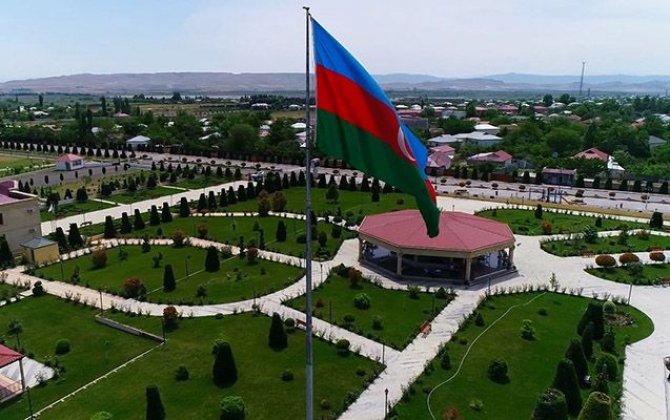 Mirziyoyev və xanımı Füzulinin Baş planı ilə tanış oldu