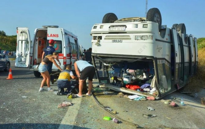 Manisada dəhşətli qəza: Onlarla yaralı var - FOTO/VİDEO