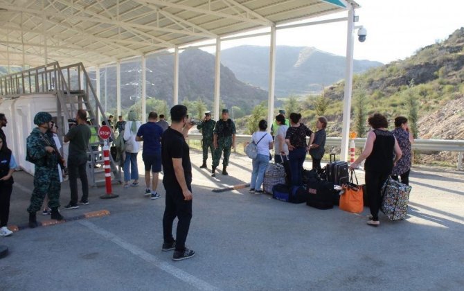 Qarabağlı ermənilərin köçü sürətləndi: Səbəblər və nəticələr