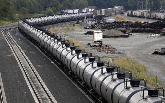 Не менее 890 тыс. тонн нефти планирует поставить Казахстан в Германию до конца года