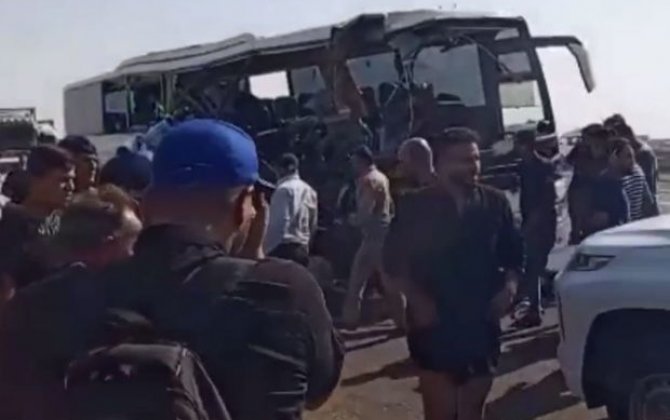 İraqda iranlı zəvvarları daşıyan avtobus aşdı: 20 nəfər həlak olub - VİDEO