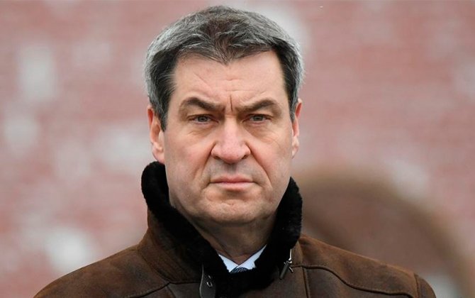 Bavariyanın Baş naziri antisemit qalmaqalından sonra naziri işdən çıxarmayıb