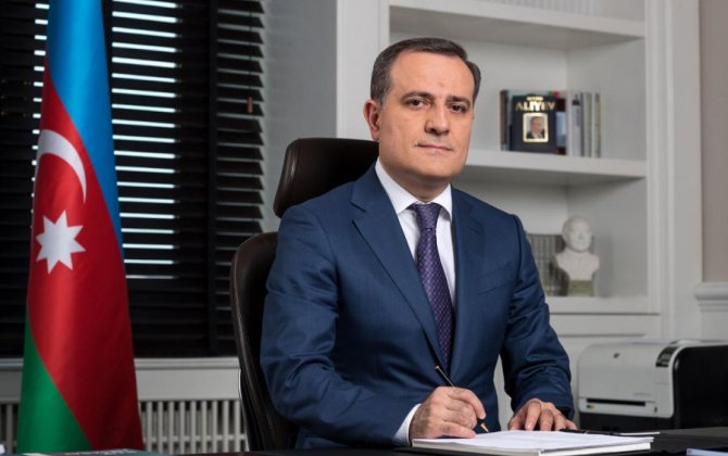 Ceyhun Bayramov Macarıstana rəsmi səfərə gedib