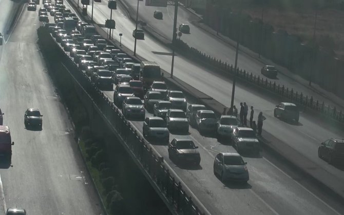 İki qəza oldu, metronun “Koroğlu” və “20 Yanvar” stansiyaları istiqamətində sıxlıq yarandı - FOTO