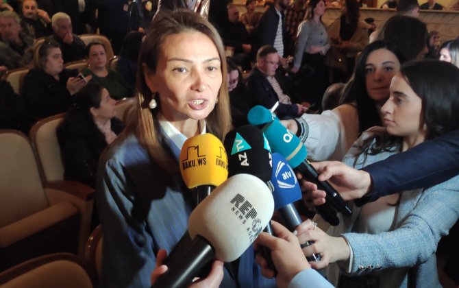 Qənirə Paşayeva komaya düşdü: Həmkarları Mərkəzi Klinikaya gəldilər - YENİLƏNİB + CANLI YAYIM