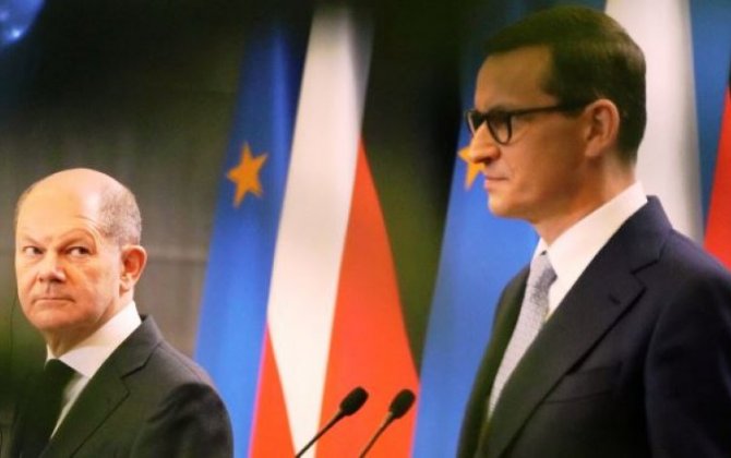 Премьер Польши потребовал от канцлера Германии не вмешиваться в дела его страны