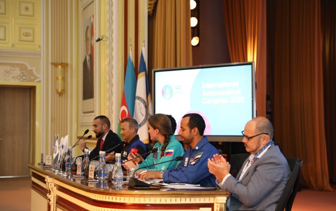 BDU-da 74-cü Beynəlxalq Astronavtika Konqresi çərçivəsində tanınmış astronavtlarla görüş - FOTOLAR