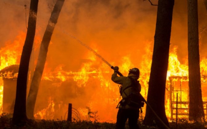 Cənubi Afrikada baş verən yanğında 6 hərbçi həlak olub