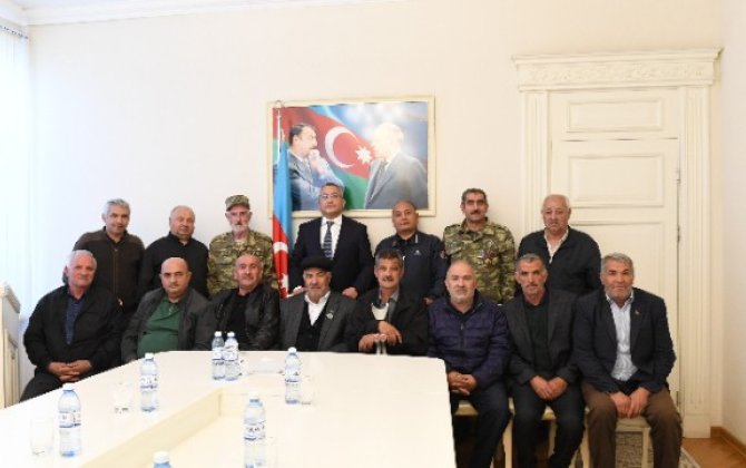 Komitə sədri Xankəndi sakinləri ilə görüşdü -xa0FOTOLAR