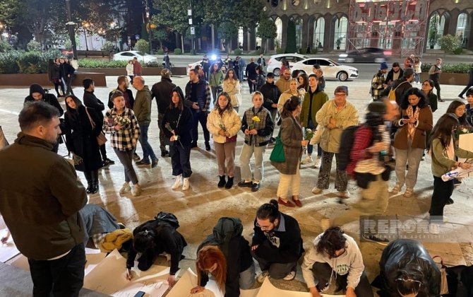 Tbilisidə parlamentin qarşısında Gürcüstanda erkən nikahla bağlı aksiya təşkil edilib
