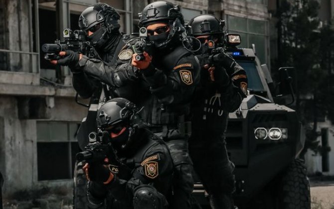 Bakıda ƏMƏLİYYAT: Silah və narkotik aşkarlandı - VİDEO