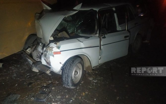 Qubada mikroavtobusla minik avtomobili toqquşub, xəsarət alanlar var