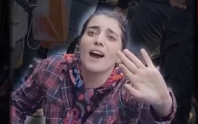 İranda məcburi hicab tələbindən imtina etdiyinə görə güneyli qızın həyatı təhlükədədir - FOTO