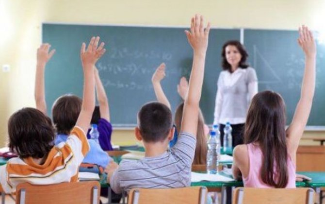 Ekspert: “Müəllimin peşəsinə bağlılığı yoxdursa, mənəviyyatca necə olubsa, elə də qalacaq” - FOTO