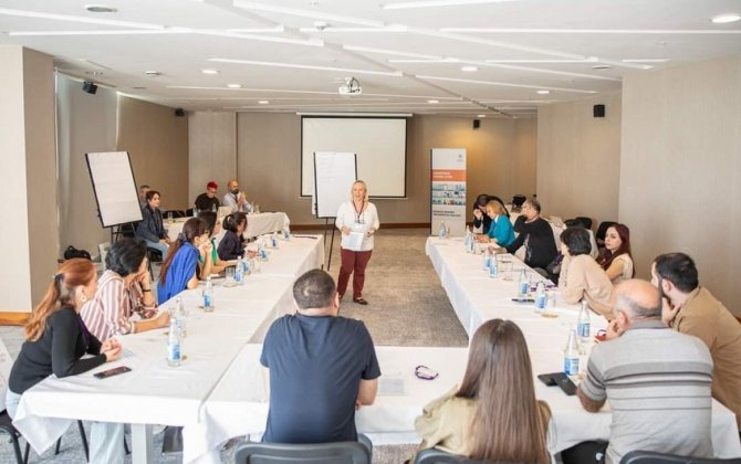 BQXK media nümayəndələri üçün seminar keçirib