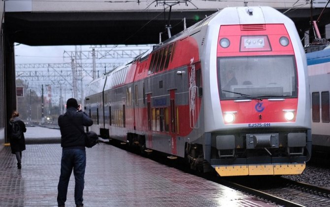 Litvada elektrik qatarları ilə hərəkət dayanıb