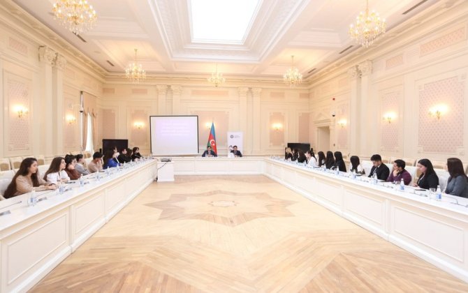 Ali Məhkəmə və MEDİA tələbələr üçün seminar keçirdi - FOTO
