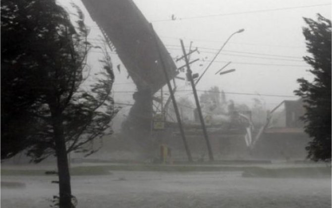 Турцию атаковал мощный ураган - ВИДЕО