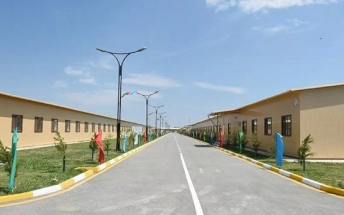 В Азербайджане построят новые военные городки