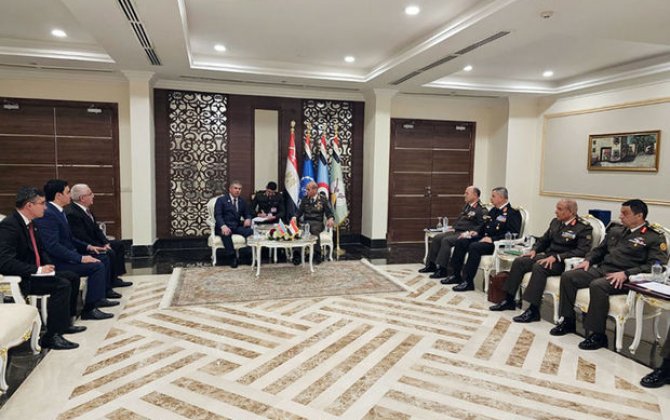 Состоялась встреча министров обороны Азербайджана и Египта - ФОТО