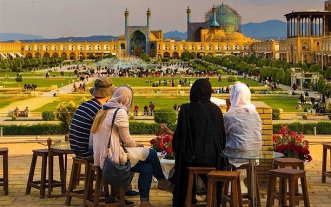 Ассоциация туроператоров Ирана: Иностранные туристы даже даром не приезжают в Иран - ФОТО