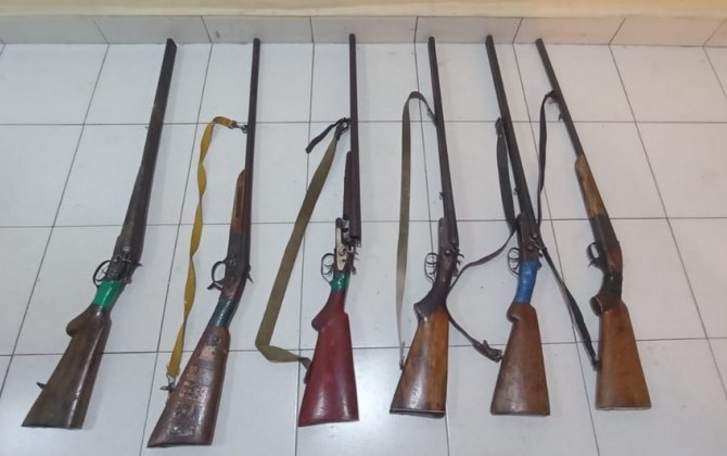 Şirvanda sənədsiz silah-sursatlar polis əməkdaşlarına təhvil verilib