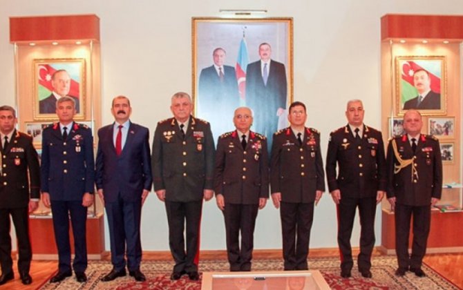 Азербайджан и Турция обсудили расширение сотрудничества в военно-образовательной области - ФОТО
