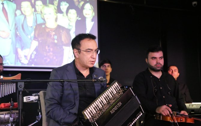 Xalq artisti Ənvər Sadıqov və “Qaytağı” instrumental ansamblı gənclərlə görüşüb - FOTOLAR