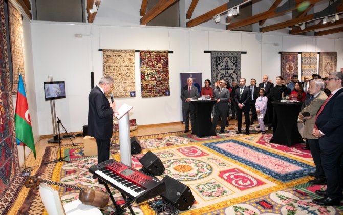 “Sehirli xalçalar” xalça sərgisi bu dəfə İspaniyadadır