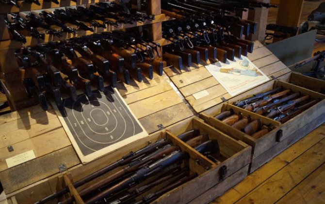 Şimali Koreya Rusiyaya min konteynerdən çox silah-sursat göndərib