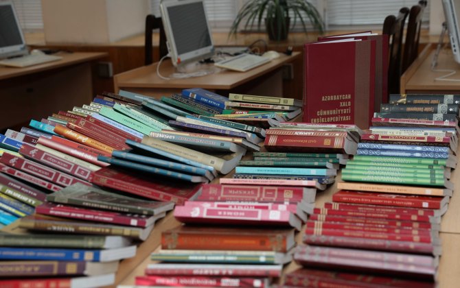 BDU Elmi Kitabxanasından növbəti kitab bağışlama aksiyası - FOTO