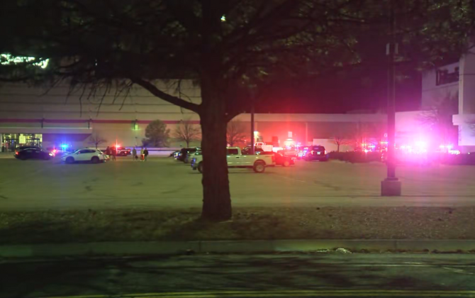 Ticarət mərkəzində atışma olub -xa0ölən və yaralanan var