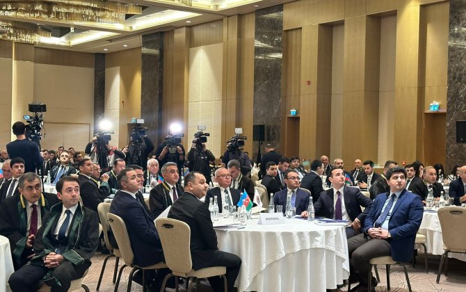 28 dekabr “Vəkil Günü” peşə bayramı ərəfəsində Vəkillər Kollegiyasının təntənəli iclası keçirilib