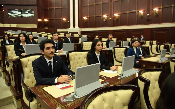 BDU-nun SABAH qruplarının tələbəsi “Diplomatiya Könüllüləri” təcrübə proqramının qalibi olub - FOTO