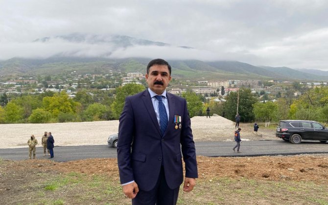 Milli Qəhrəman bayram günü şəhidlərimizi andı...