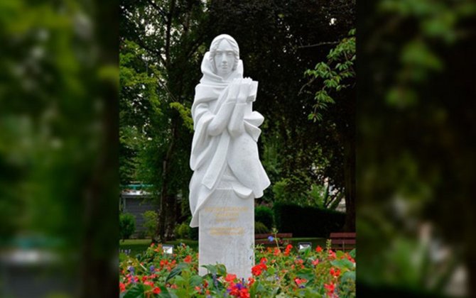 Fransada “Azərbaycan Bağı” adı ilə bağlı bütün lövhələrin yığışdırılmasına etiraz edilib