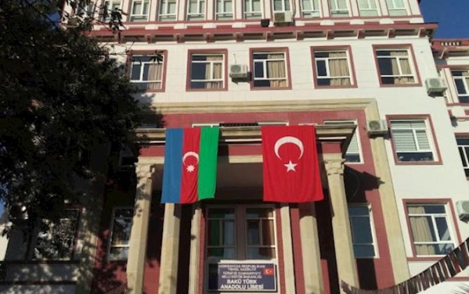 Bakı Türk Anadolu liseyinin müəllimi ölümdən döndü