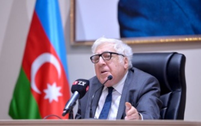 Xalq yazıçısı Anar “Məktəbdə...” olub - FOTO