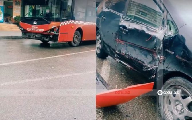 Bakıda sərnişin avtobusu qəzaya düşdü - VİDEO