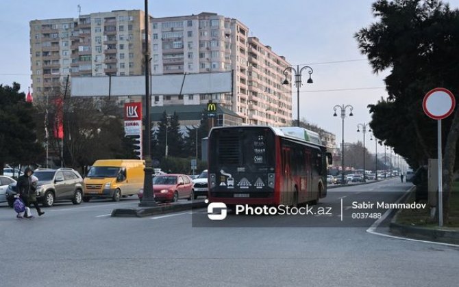 Avtobuslar zolaqlarından kənara çıxsa, cərimələnə bilərmi? - AÇIQLAMA + FOTO