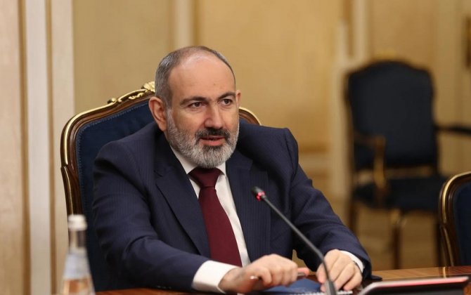 Paşinyan nazir müavinini vəzifəsindən azad edib