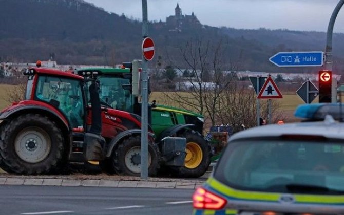 Almaniyada fermerlərdən etiraz